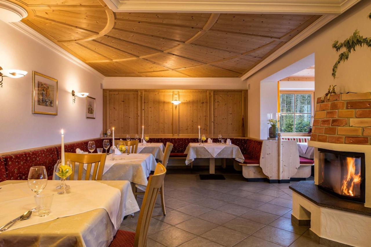 Hotel Landgasthof Laerchenwald Collepietra  Esterno foto