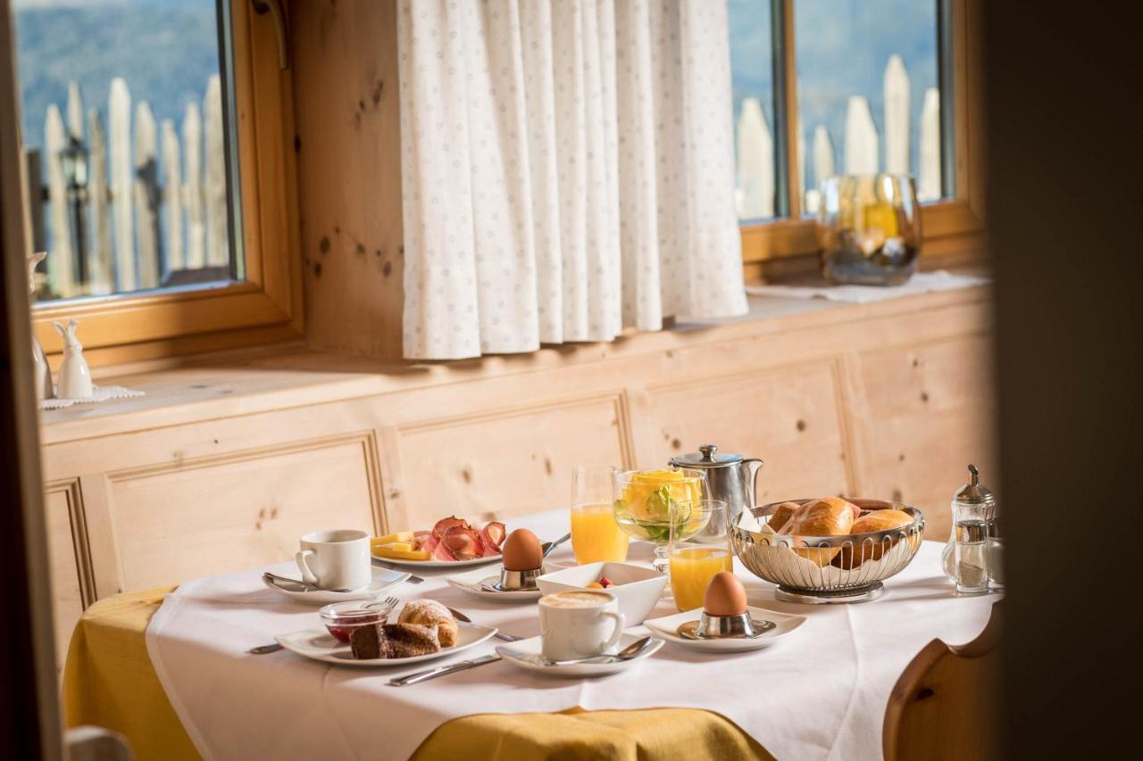 Hotel Landgasthof Laerchenwald Collepietra  Esterno foto