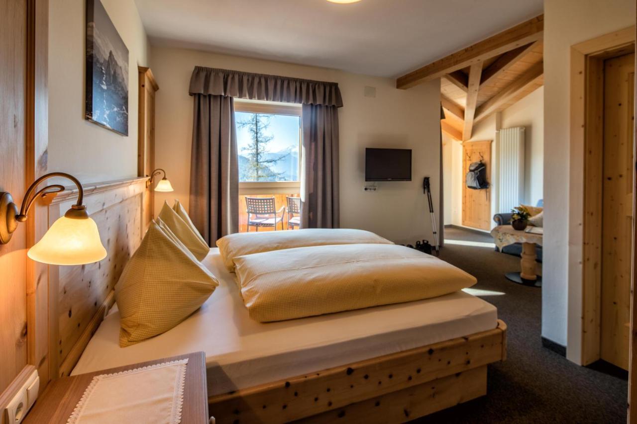 Hotel Landgasthof Laerchenwald Collepietra  Esterno foto